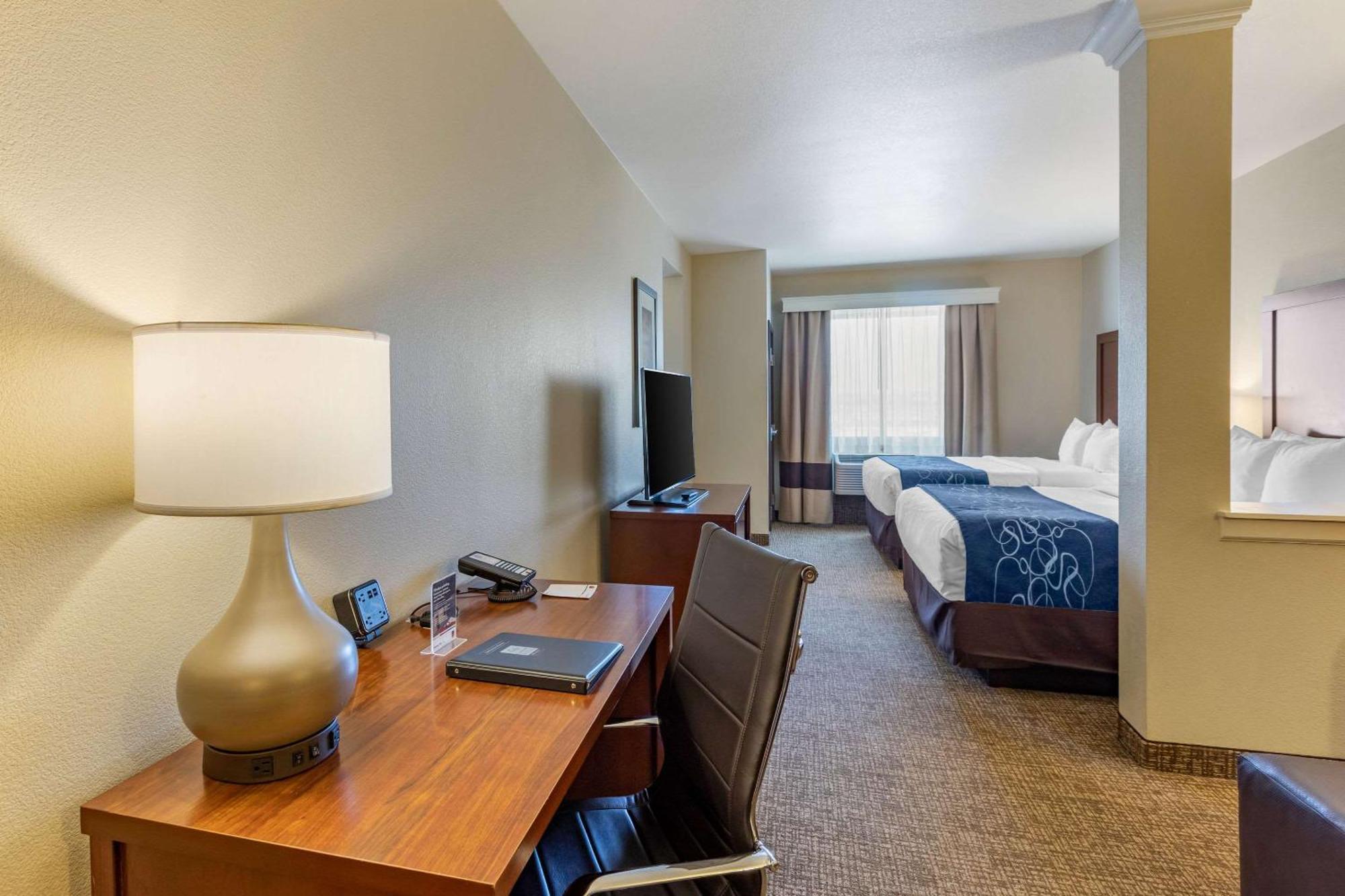 Comfort Suites Near Denver Downtown Buitenkant foto