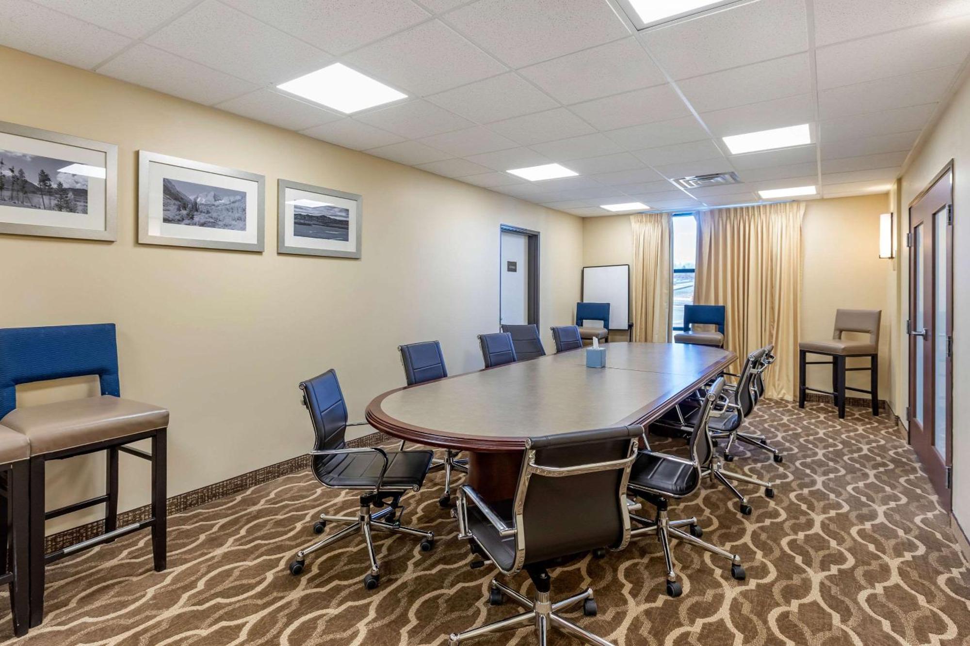 Comfort Suites Near Denver Downtown Buitenkant foto