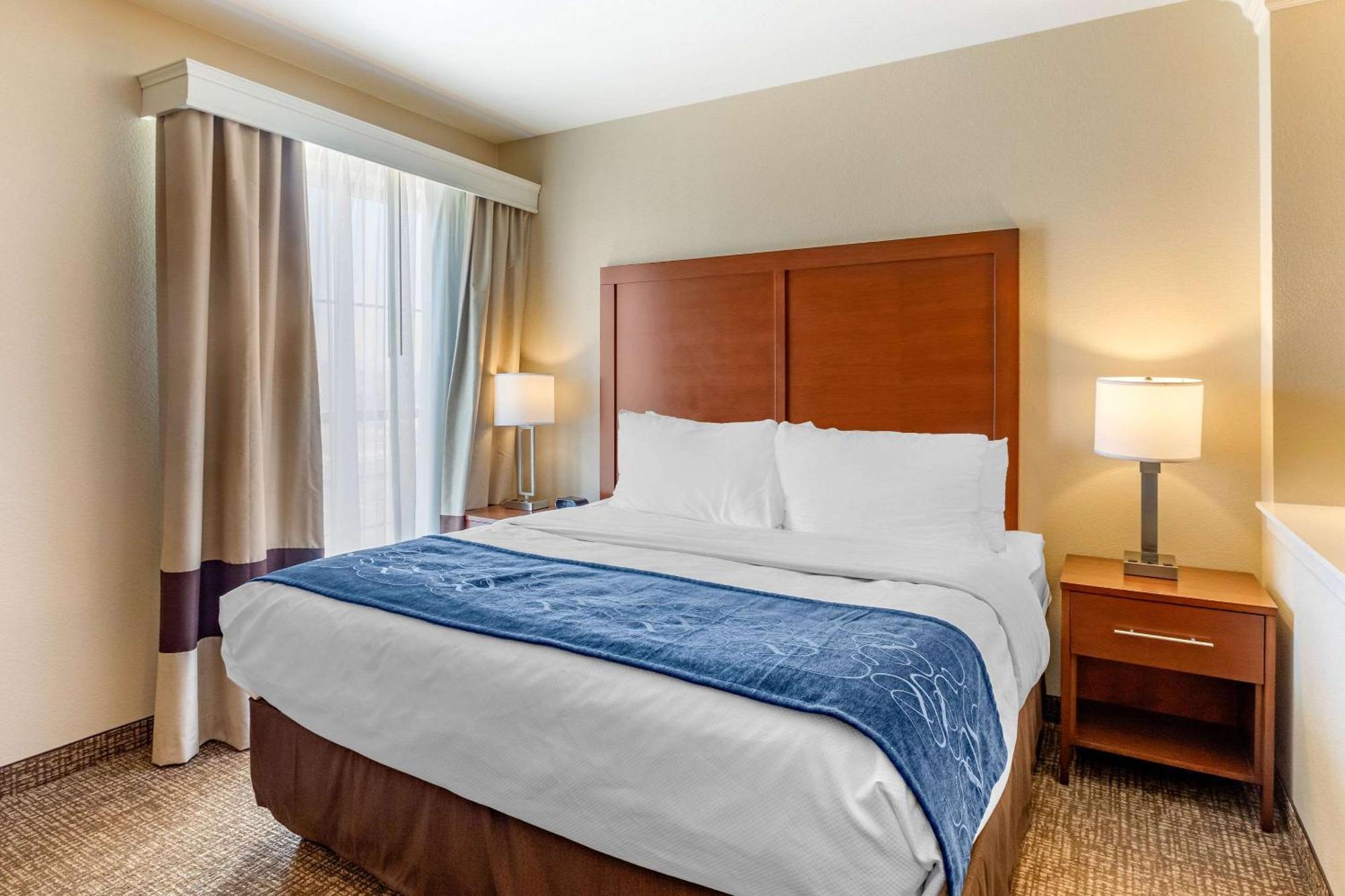 Comfort Suites Near Denver Downtown Buitenkant foto