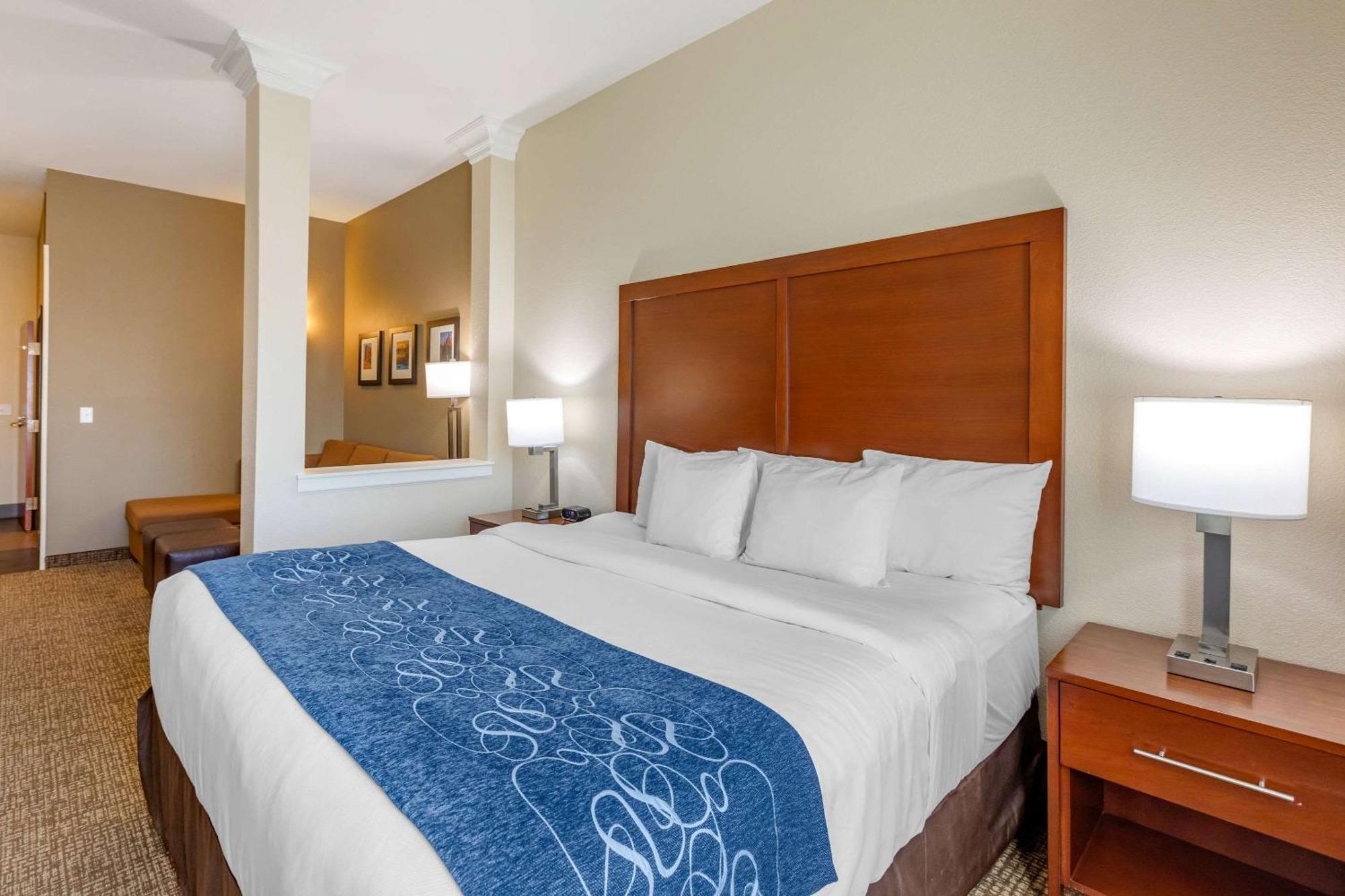 Comfort Suites Near Denver Downtown Buitenkant foto