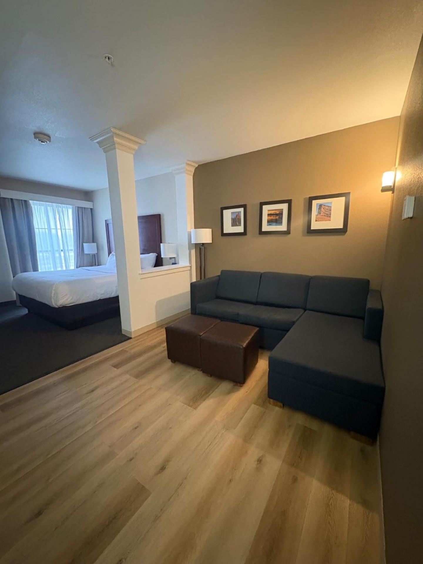 Comfort Suites Near Denver Downtown Buitenkant foto